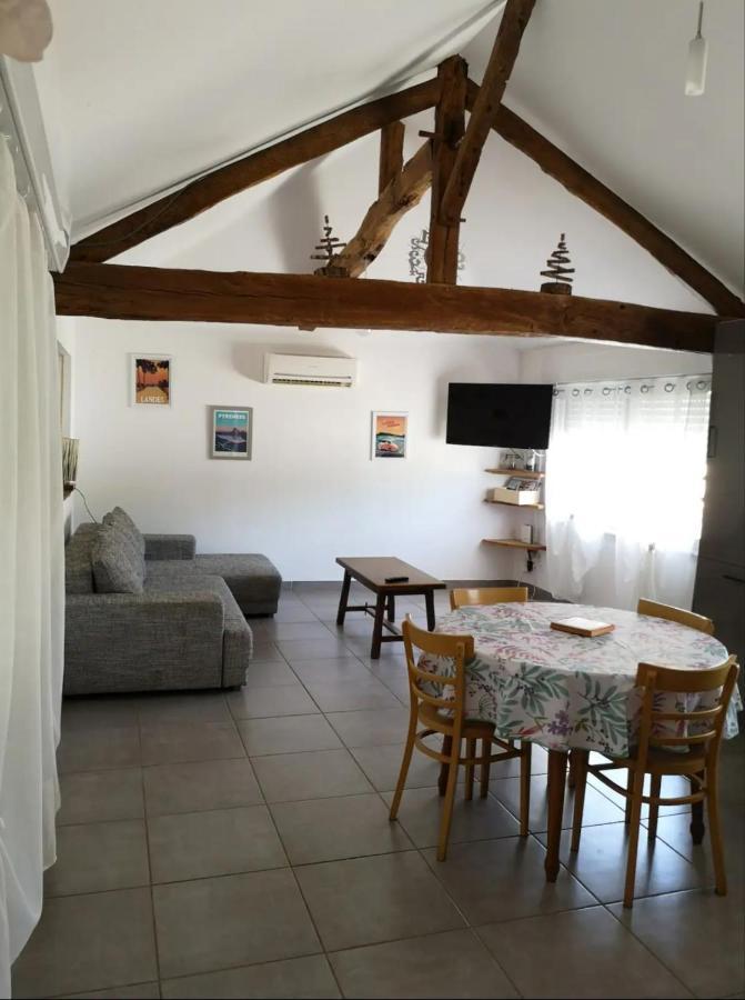 Maisonnette Renovee Lacrabe Exteriör bild